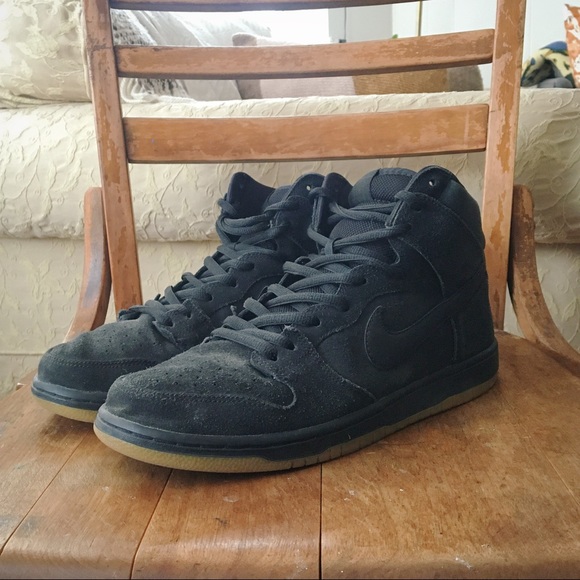nike sb dunk high black gum